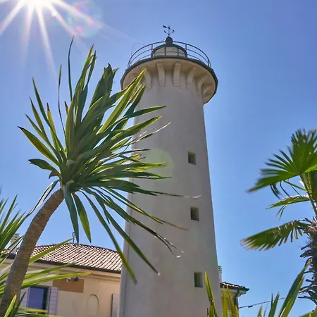 Adorable Flat 250 M From The Lejlighed *